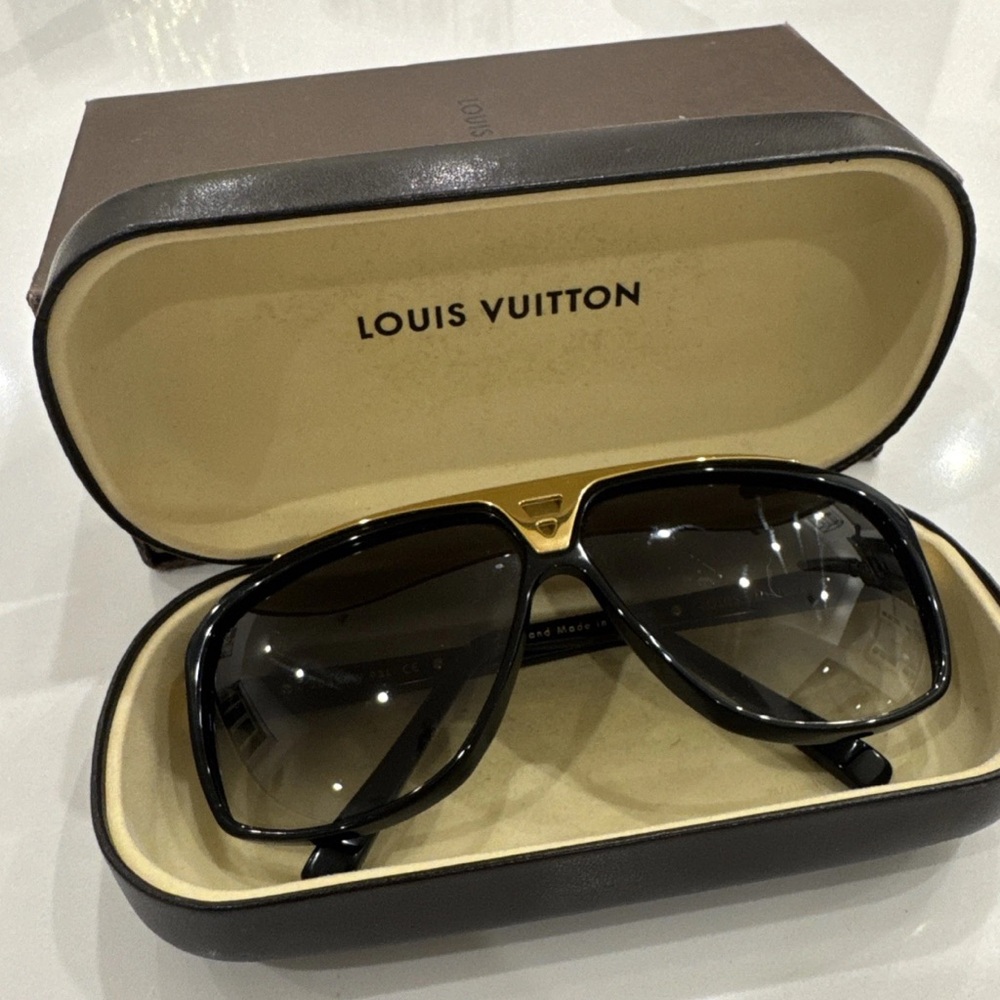 Rare Louis Vuitton Evidence Sunglasses 100% Authentic